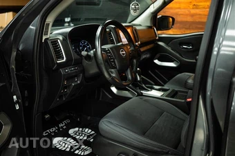 2023 Nissan Frontier SV Crew Cab Medium Bed - miniatura 8