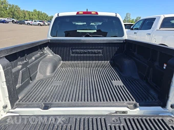 2023 Nissan Frontier SV Crew Cab Medium Bed – miniatura 16