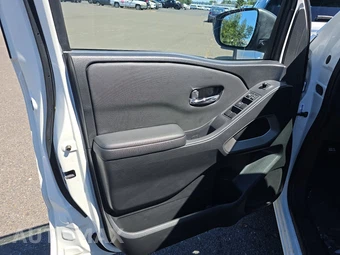 2023 Nissan Frontier SV Crew Cab Medium Bed – miniatura 9