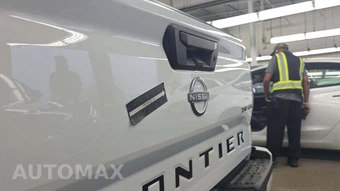 2023 Nissan Frontier SV Crew Cab Medium Bed – miniatura 28