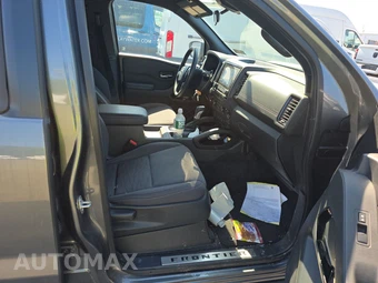 2023 Nissan Frontier SV Crew Cab Medium Bed – miniatura 8