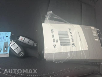 2023 Nissan Frontier SV Crew Cab Medium Bed - miniatura 25