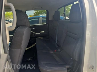 2023 Nissan Frontier SV Crew Cab Medium Bed – miniatura 14
