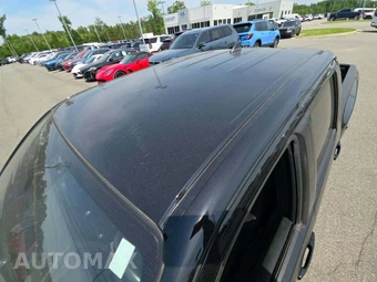 2023 Nissan Frontier SV Crew Cab Medium Bed – miniatura 12