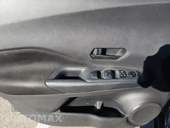 2023 Nissan Kicks S – miniatura 9