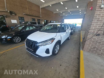 2023 Nissan Kicks S