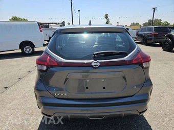 2023 Nissan Kicks S – miniatura 5
