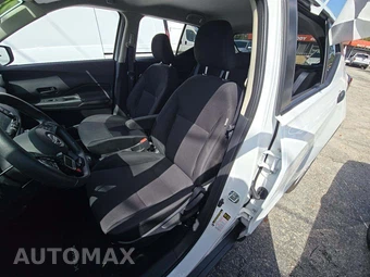 2023 Nissan Kicks S – miniatura 6