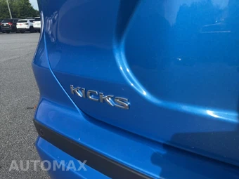 2023 Nissan Kicks S - miniatura 9