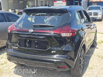2023 Nissan Kicks SR – miniatura 3