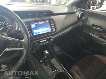 2023 Nissan Kicks SR – miniatura 10