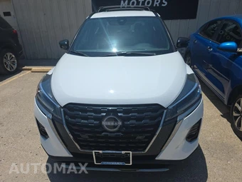 2023 Nissan Kicks SR - miniatura 2