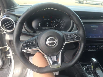 2023 Nissan Kicks SR – miniatura 10