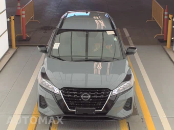 2023 Nissan Kicks SR – miniatura 2
