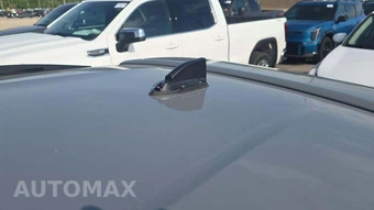 2023 Nissan Kicks SR – miniatura 23