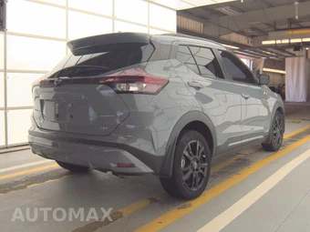 2023 Nissan Kicks SR – miniatura 4