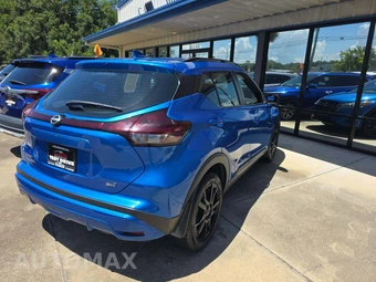 2023 Nissan Kicks SR – miniatura 3