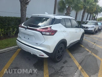 2023 Nissan Kicks SR - miniatura 5