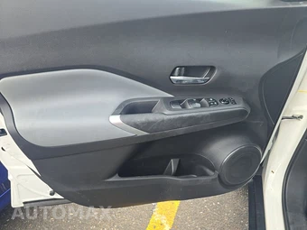 2023 Nissan Kicks SR – miniatura 9