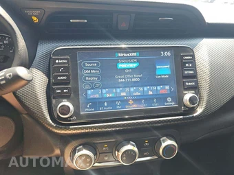2023 Nissan Kicks SV – miniatura 10