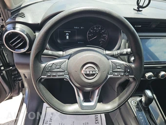 2023 Nissan Kicks SV - miniatura 10