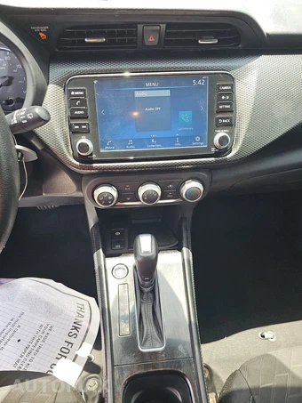 2023 Nissan Kicks SV - miniatura 11