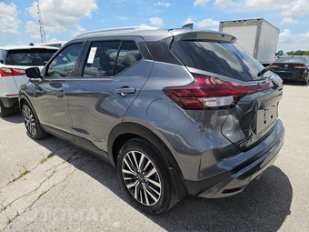 2023 Nissan Kicks SV - miniatura 6