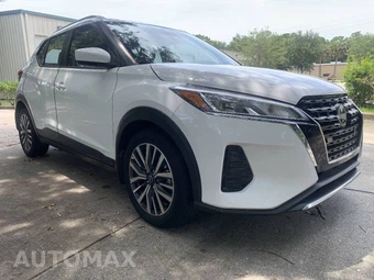 2023 Nissan Kicks SV – miniatura 3