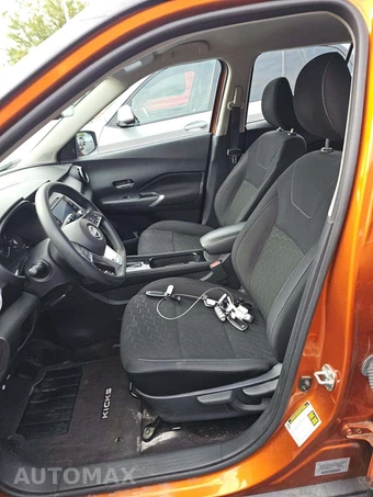 2023 Nissan Kicks SV – miniatura 6