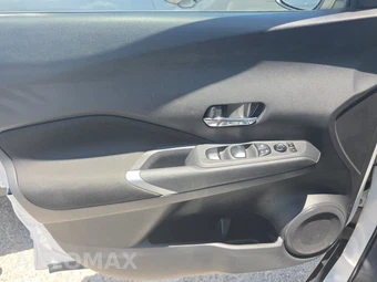 2023 Nissan Kicks SV – miniatura 15