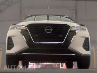 2023 Nissan Kicks SV – miniatura 3