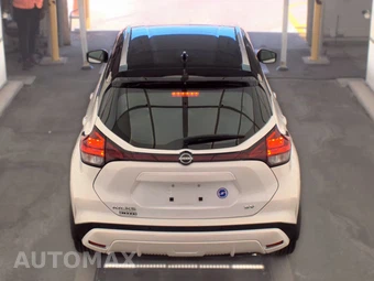 2023 Nissan Kicks SV – miniatura 6