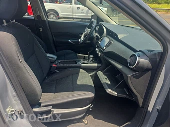 2023 Nissan Kicks SV – miniatura 8