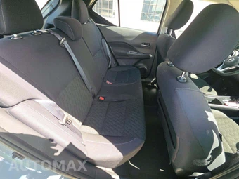 2023 Nissan Kicks SV – miniatura 13