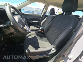 2023 Nissan Kicks SV – miniatura 3