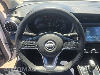 2023 Nissan Kicks SV – miniatura 10