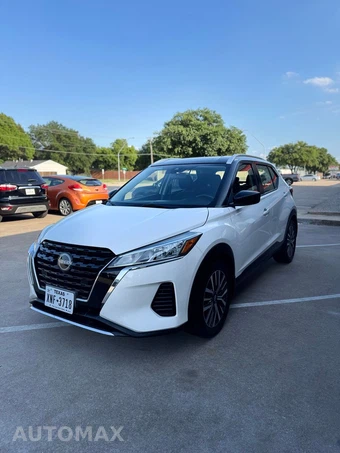 2023 Nissan Kicks SV - miniatura 3