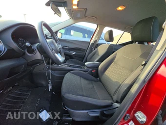 2023 Nissan Kicks SV – miniatura 13