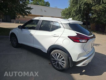 2023 Nissan Kicks SV – miniatura 2