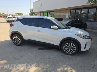 2023 Nissan Kicks SV – miniatura 4
