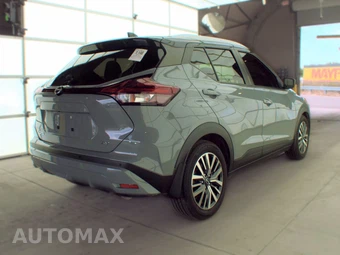 2023 Nissan Kicks SV - miniatura 4