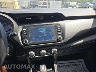 2023 Nissan Kicks SV – miniatura 10