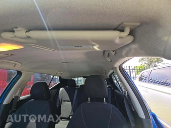 2023 Nissan Kicks SV – miniatura 11