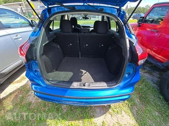 2023 Nissan Kicks SV – miniatura 14