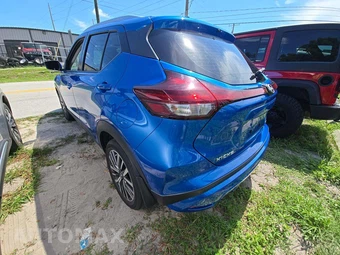 2023 Nissan Kicks SV – miniatura 2