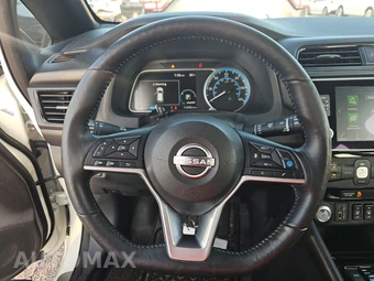 2023 Nissan LEAF SV PLUS - miniatura 10
