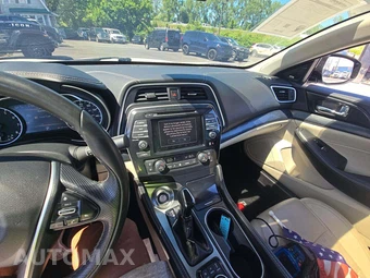 2023 Nissan Maxima Platinum - miniatura 10