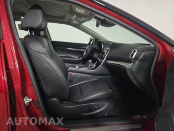 2023 Nissan Maxima SL – miniatura 8