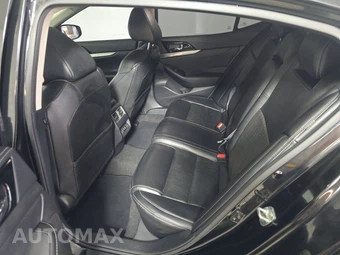 2023 Nissan Maxima SL – miniatura 13