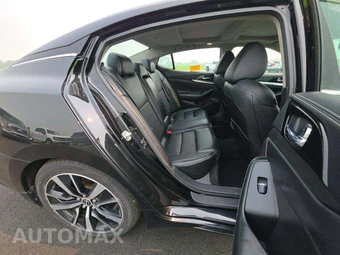 2023 Nissan Maxima SL – miniatura 13